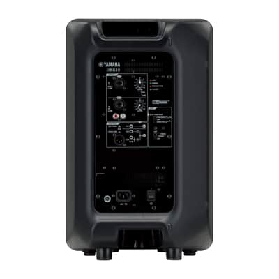Yamaha MGX12 W 18-Channel Digital Mixing Console Monitoring Bundle with Two DBR10 10-Inch 700W Powered Speakers and HPH-MT5 Closed-Back Studio Headphones image 5
