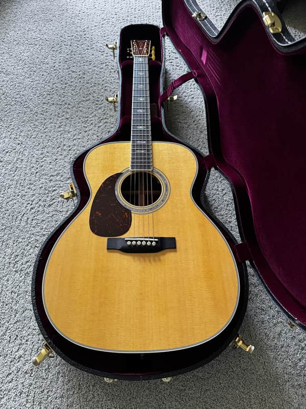 Martin Standard Series J-40 Left-Handed 2025 - Natural image 1