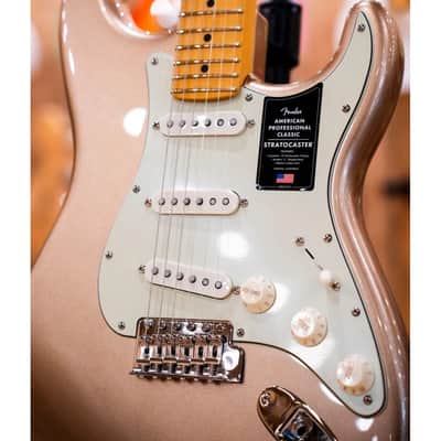 Fender American Professional Classic Stratocaster, Maple Fingerboard, Faded Firemist Gold image 6
