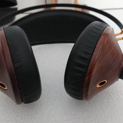 MEZE Classic 99 - Perfect Walnut Gold image 14