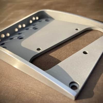 ギター Glendale Double-Cut Bridge Plate American Standard Bridge Plates – Glendale Guitars