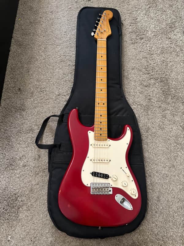 Fender Highway One Stratocaster Midnight Wine Transparent