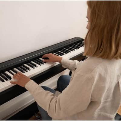 Kawai ES120 88-Key Portable Digital Piano with Responsive Hammer Compact Action and Built-in Speaker System and Bluetooth MIDI, Light Gray image 2