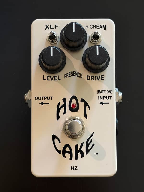 Crowther Hot Cake 1976 - Present - White Bild 1