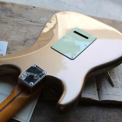 FENDER "American Professional Classic Stratocaster Fade Firemist Gold" GIGBAG, 3, 46 KG image 10
