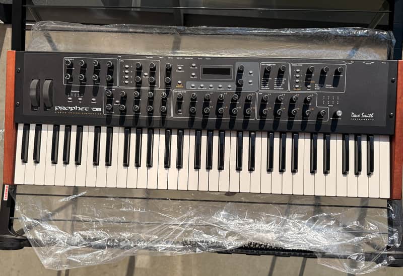 Dave Smith Instruments Prophet 08 PE [MINT!] image 1