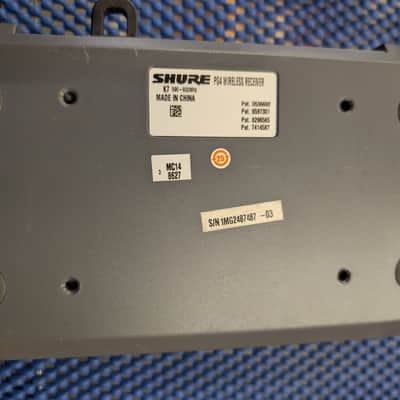 Shure PG4 K7 Wireless Receiver with Lavalier Microphone and Power Supply image 5