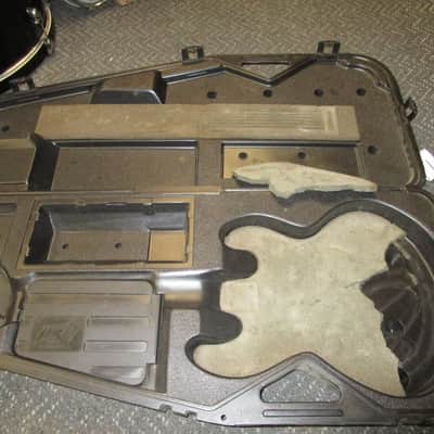 vintage Peavey T series electric guitar case image 4