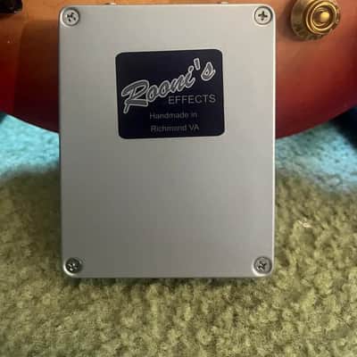 Rooni's Effects Violet Head Fuzz image 5
