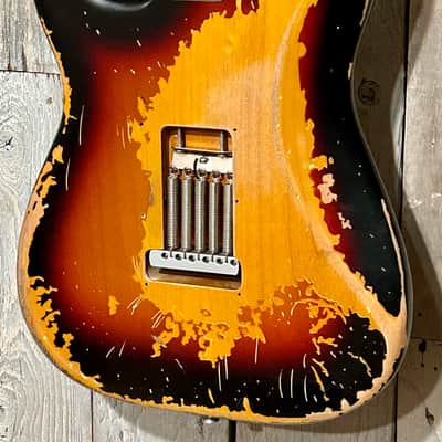 New Fender Mike McCready Signature Stratocaster - 3-Color Sunburst Relic, Support Small Business and Shop Here! image 12