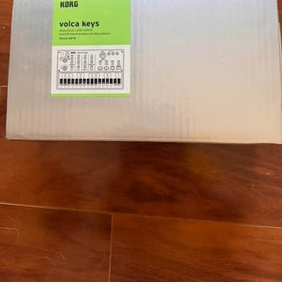 Korg Volca Keys Analog Loop Synthesizer 2013 - Present - Gold/Black image 2