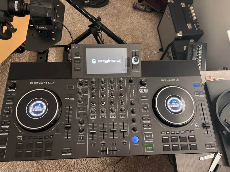 Denon SC LIVE 4 Standalone 4-Deck DJ System