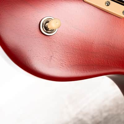 Gibson Les Paul Tribute Satin, Satin Cherry Sunburst | Demo image 11