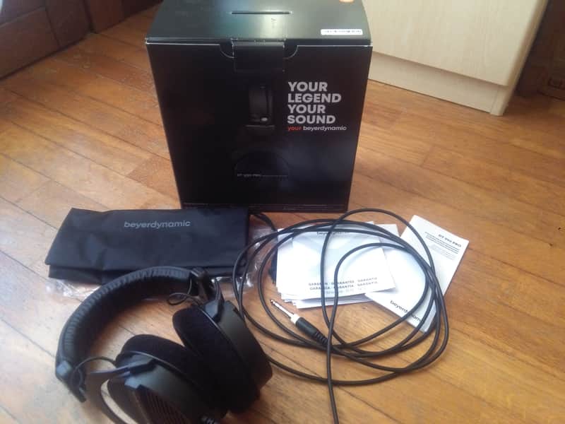 Beyerdynamic DT 990 Pro (Black Limited Edition 80 OHM) Black image 1