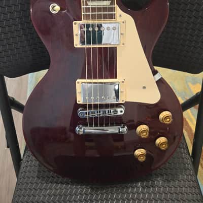 Immagine Gibson Les Paul Studio 2024 - Present - Wine Red - 2