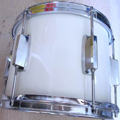 10" x 8" Yamaha Tom Drum - Vintage image 6