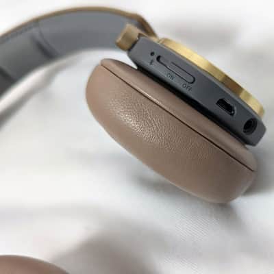 B&O Bang and Olusfen 3rd Generation Beoplay H8 Bluetooth 4.2 Noise Cancelling Headphones image 6