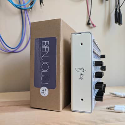 Glou-Glou Bien Jolie w/ box image 3
