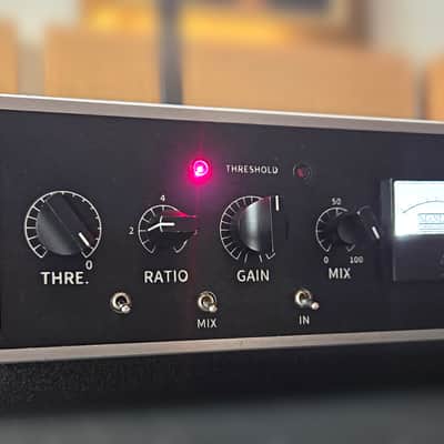 DBX 160 Stepped Stereo Compressor/Limiter ( Mastering Mod ) Manley Style Faceplate image 2