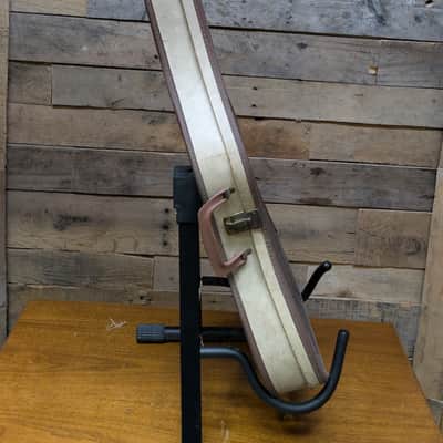 Kay Vanguard Silvertone 1410 Vintage OEM Chipboard Guitar Case image 3