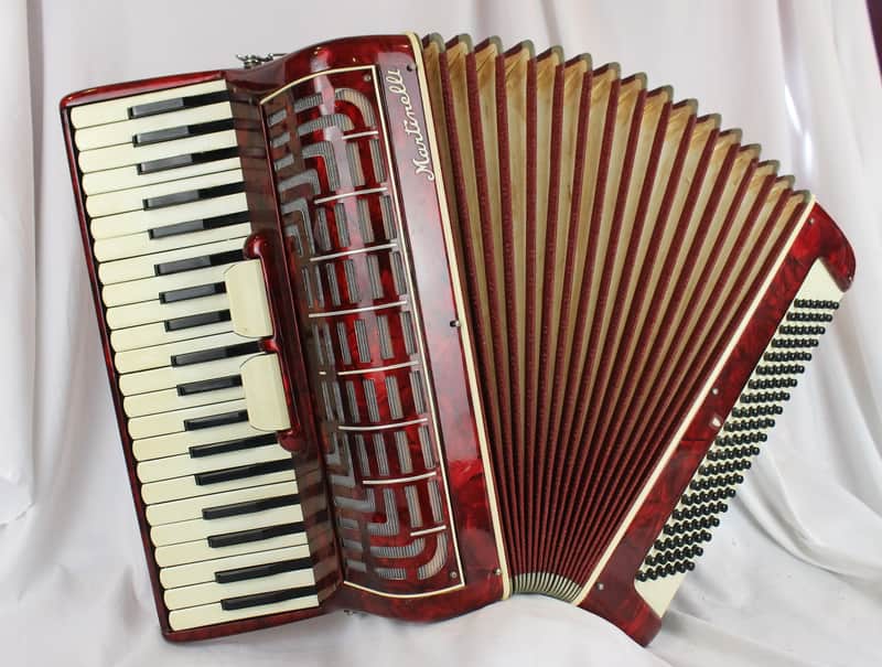 8262 - Candied Apple Martinelli Piano Accordion LM 41 120 image 1