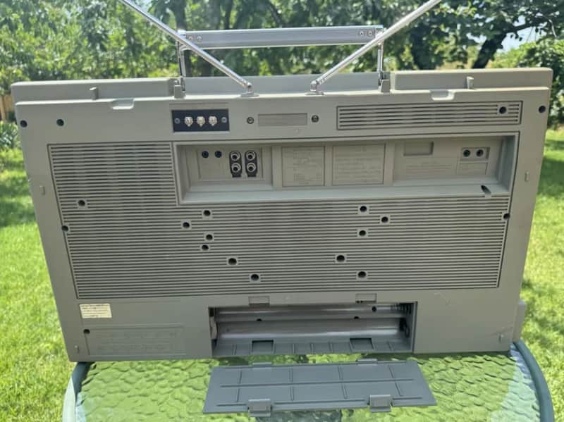 TOSHIBA RT-S90 BomBeat Rare Vintage BoomBox GhettoblasterAdres NR