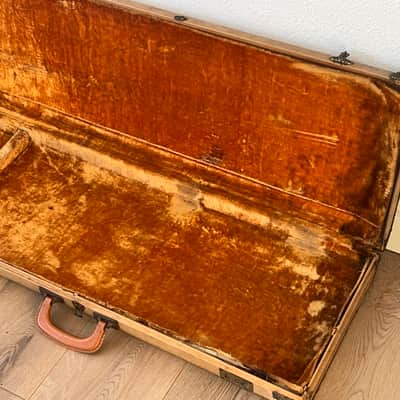 1950's Fender Musicmaster, Duo-Sonic Brown Guitar Case, Great Case for Your Guitar ! ! image 4