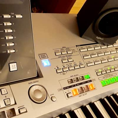 Yamaha Tyros2 61-Key Arranger Workstation Keyboard 2000s - β
RARE from 2000sβ
Synthesizer / Keyboard β
Cleaned & Full Checked image 6
