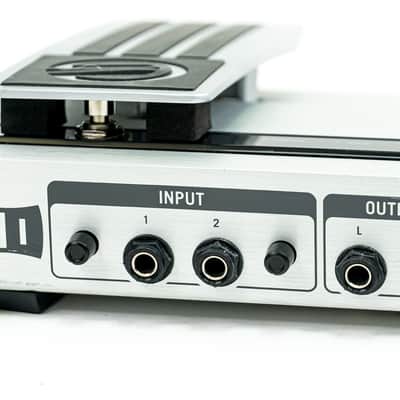 Native Instruments Rig Kontrol 2 – Guitar Rig Plugin Controller image 6