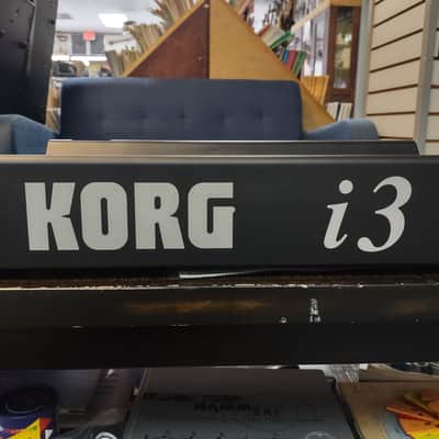 USED Korg i3 Interactive Music Workstation Arranger 61-Key Keyboard image 7
