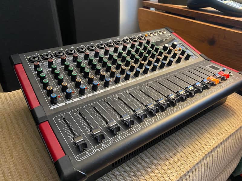 12 Channel Mono Mixer with Effects and USB image 1