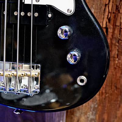 Ashdown Roasted Capri 23" Short Scale Bass - Gloss Black image 4