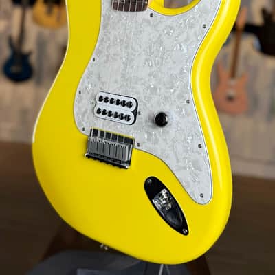 Fender Limited Edition Tom DeLonge Stratocaster - Graffiti Yellow - Collector Grade image 7