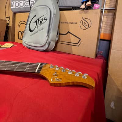 Mooer GTRS P800 ( Inteligent Guitar) WHITE 2025 image 15