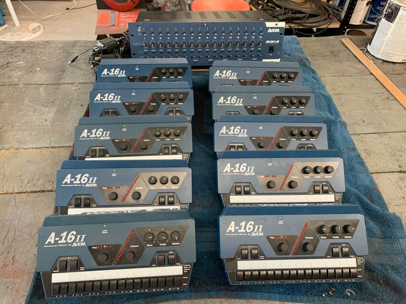 Immagine Aviom A-16II Personal Mixer Monitor System - 11 Boxes, 8 Power Supplies - 1