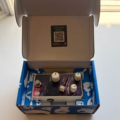 Old Blood Noise Endeavors BL-44 Reverse Variable-Clock Reverser 2022 - Present - Cream / Purple Graphic image 2