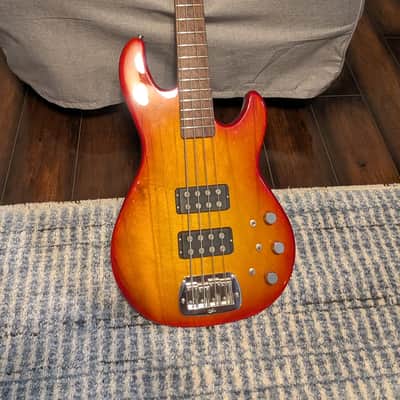 G&L USA CLF Research L-2000 4 String Bass & Case 2021 - Cherryburst image 12
