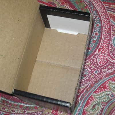 lightly handled Electro-Harmonix EMPTY CARDBOARD BOX and original Owner's Manual ONLY for OD Glove Overdrive (NO pedal, NO warranty / registration paperwork) 2010s - BOX: cardboard - OUTER AREAS: gray // GRAPHIC: black & white, also purple & white image 18