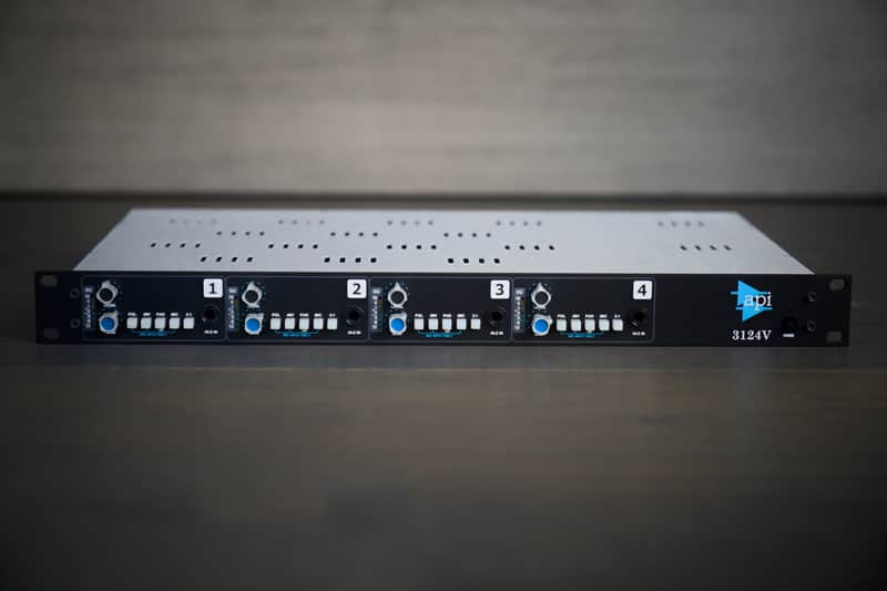 API 3124V 4-Channel Microphone Preamp image 1