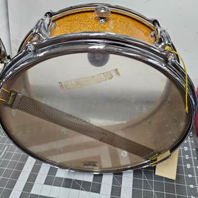 Slingerland 6 lug Snare 1970 - Gold glitter image 6