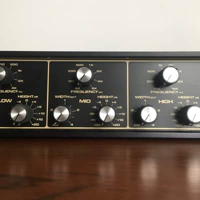 LEGENDARY MOOG MKPE 3 BAND PARAMETRIC EQUALIZER (1978) / PRO SERVICED / MICHAEL BRAUER FAVORITE / VOLTAGE SELECTOR / MICHAEL BRAUER & PRINCE image 5