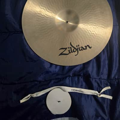 Zildjian 20" A Stadium Medium Heavy Marching Cymbals (Pair) 2010s - Traditional image 3