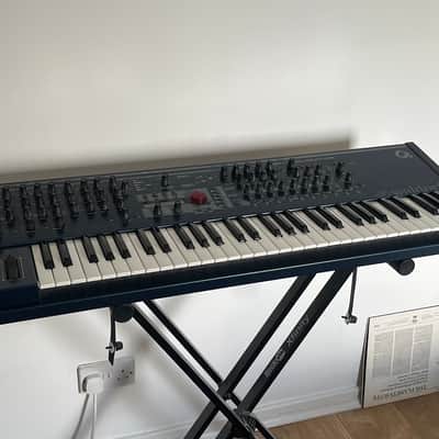 Waldorf Q 61-Key Synthesizer 1999 - 2011 - Blue