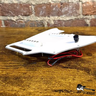 Squier Affinity Series Jaguar Loaded Pickguard *USED* (2020s - White) image 3