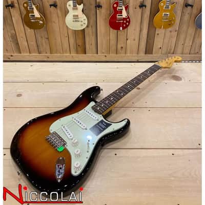 Fender Vintera II '60s Stratocaster, Rosewood Fingerboard, 3-Color Sunburst image 6