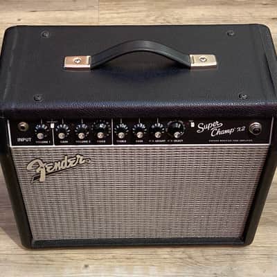 Fender Super Champ X2 2-Channel 15-Watt 1x10" Guitar Combo image 2