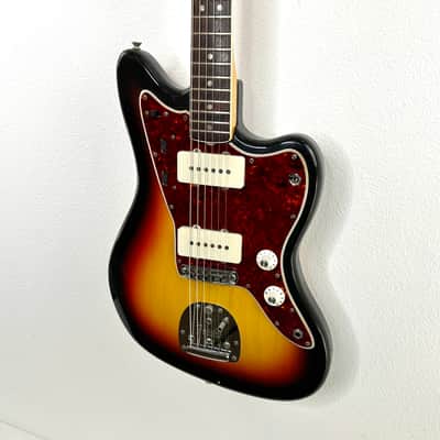 1966 Fender Jazzmaster  - Sunburst image 3