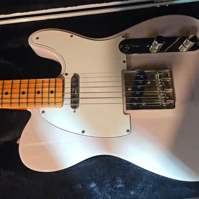 Squire classic vibe 50,s telecaster Blonde see thru over ash body, maple ne k image 2