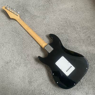 Silvertone Silvertone SSS Electric Guitar, Basswood Body and Maple Neck - Black image 21