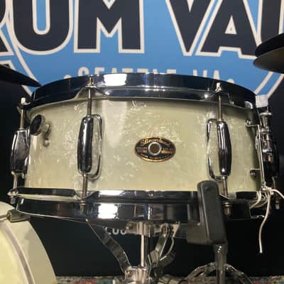 Slingerland - 1960s 5x14" White Marine Snare Drum. #140 , 8-Lug 3-Ply image 1